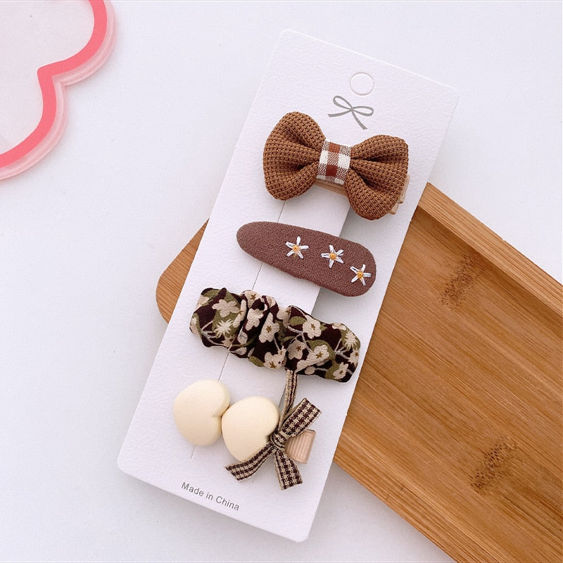 Neutral Hairclip Set